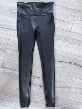 Spanx Faux Leather Effect Leggings Black High Rise Sculpting S Small Shiny